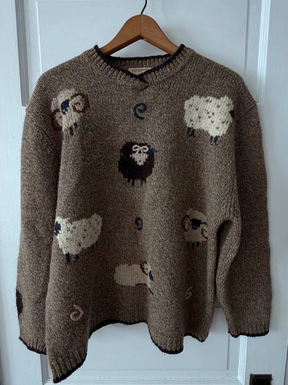 Woolrich Vintage 100% Wool Sheep Cardigan Sweater Size M
